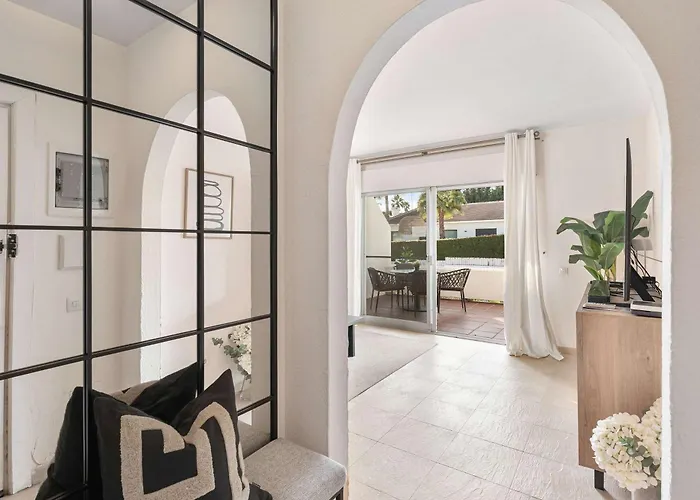 Garden 52 Puerto Banus Apartment